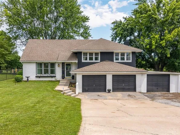 1304 Cambridge Cir, Plattsburg, MO 64477