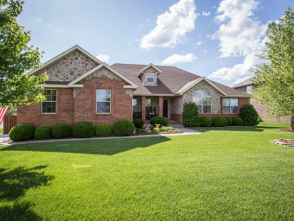 3rd image of 639 N Galileo Dr