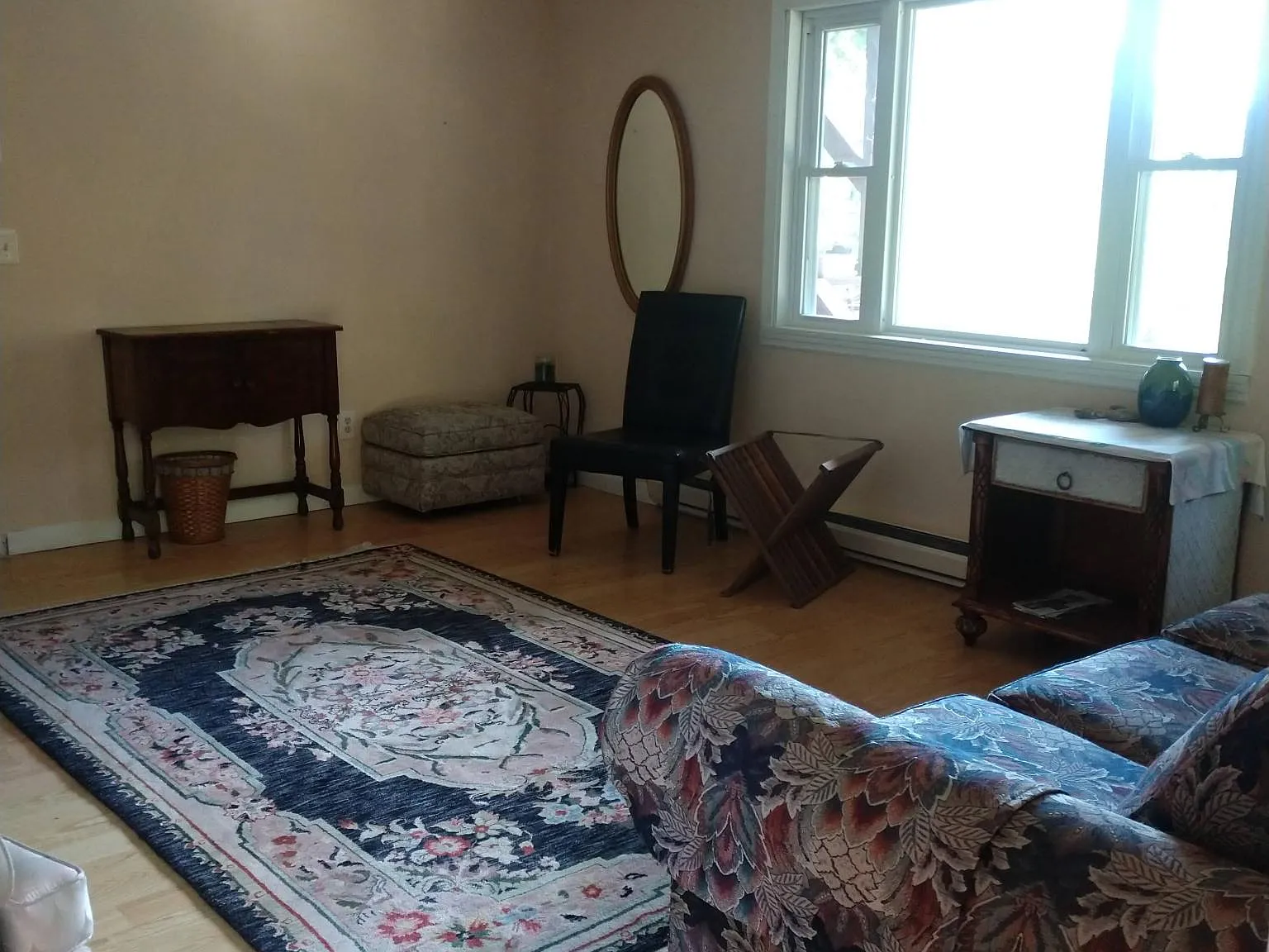 3 bed, 1400 sqft, $2,100 — Photo 2