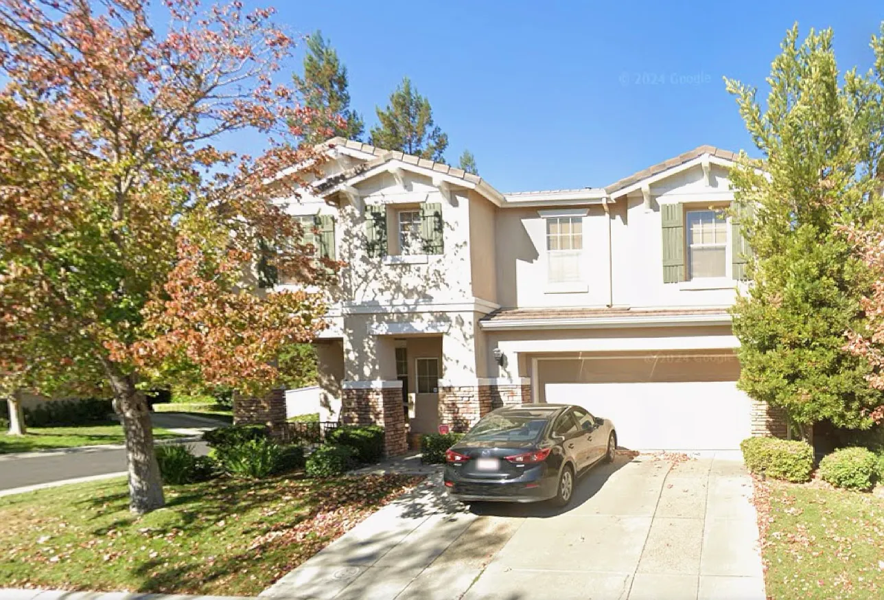 2715 Hinton Cir photo 1
