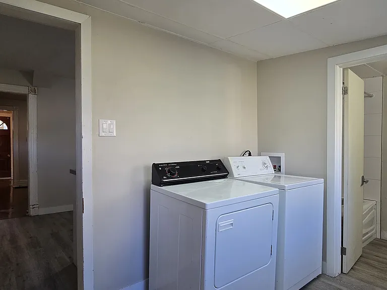 75 Rogers Ave — Photo 13