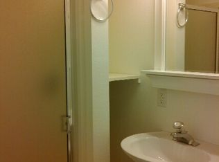 1101 Pitt Ave APT 2, Bremerton, WA 98310