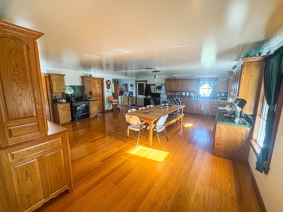 25th image of 1975 Boggs Rd