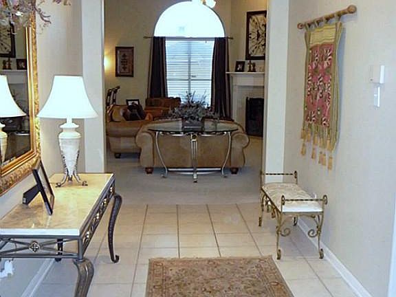 2nd image of 4406 N Cook Cir