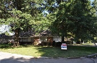 1st image of 1322 E 99th Ter