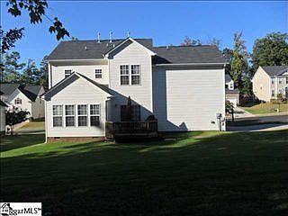 3rd image of 201 Woodland Creek Way