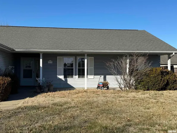 2218 Darren Dr, Marion, IL 62959