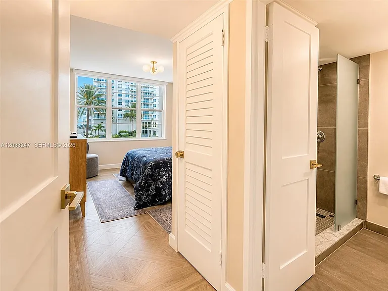 5700 Collins Ave #3A — Photo 23