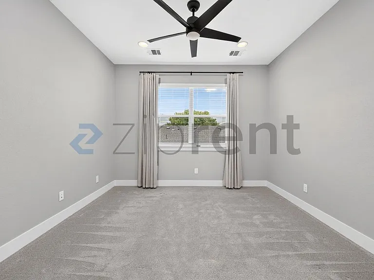 2818 Addison Park Ln — Photo 26
