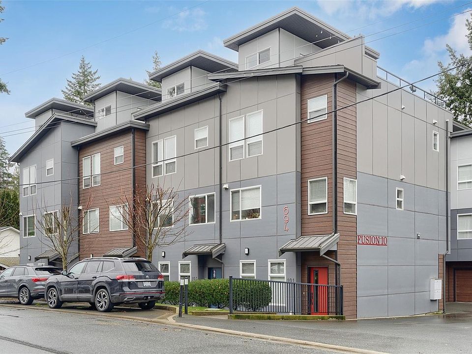 1st image of 694 Hoylake Ave #103