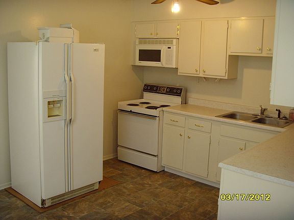 Kitchen with appliances