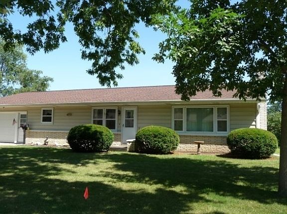 2nd image of 218 Dallas St