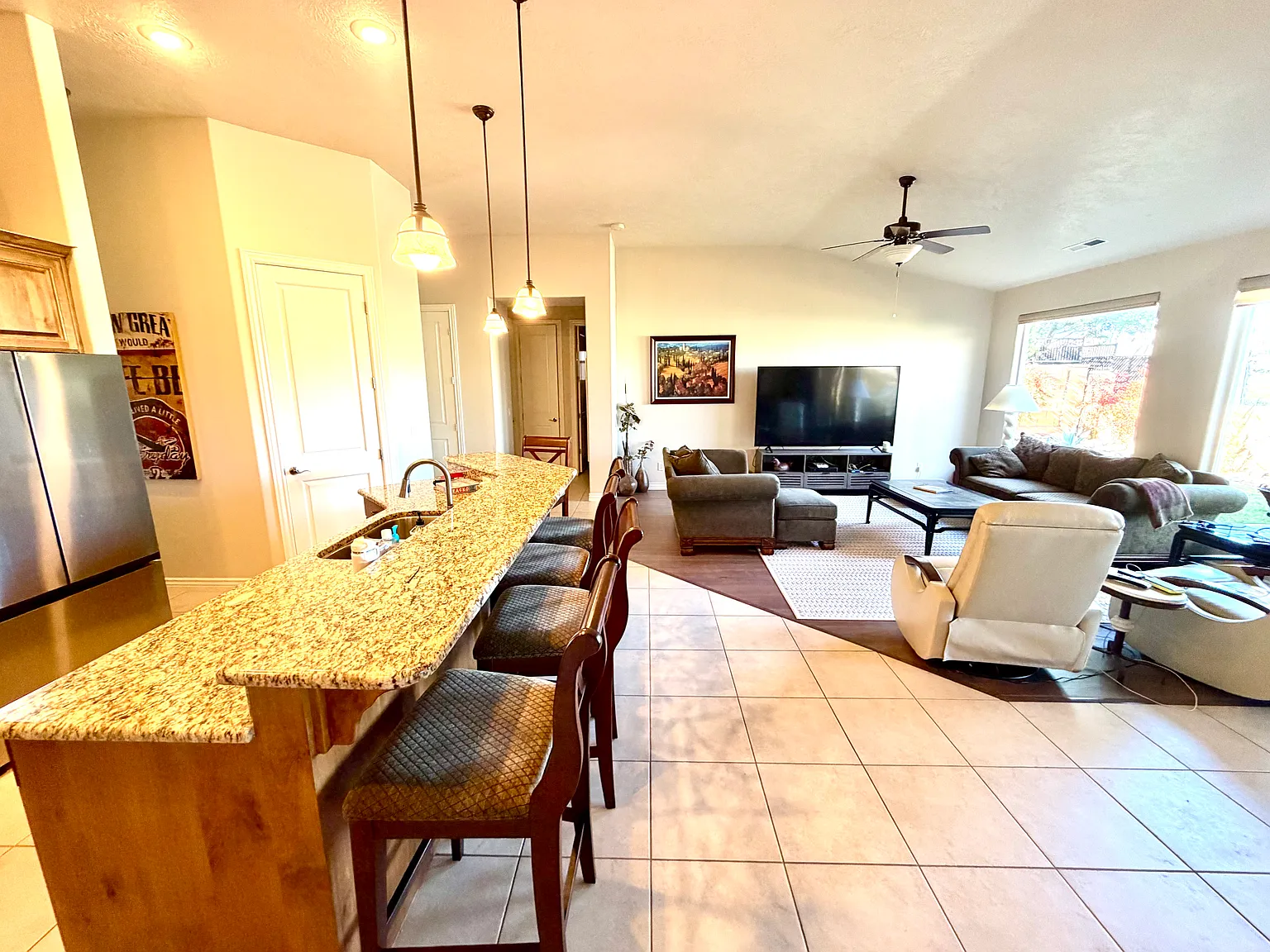 805 S Dixie Dr — Photo 4