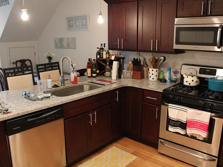 634 N 12th St #22 — Photo 1
