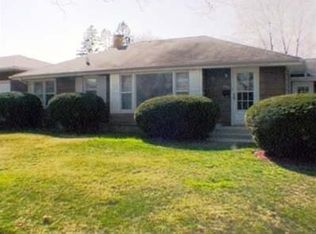 524 Leith Ave, Waukegan, IL 60085