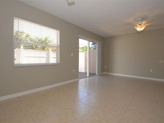3rd image of 2977 Ashford Park Pl