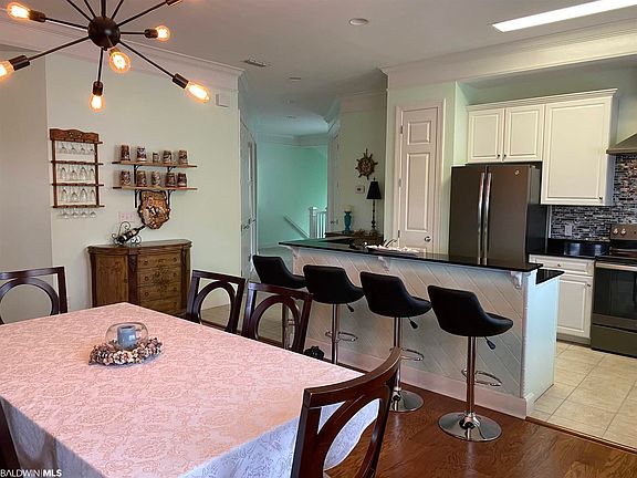 4th image of 200 Peninsula Blvd Unit B201