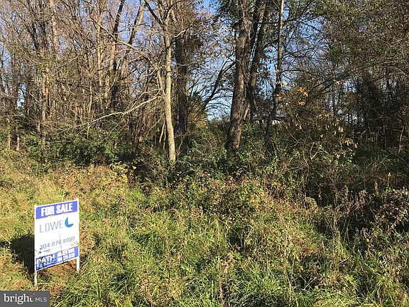 2nd image of Elliott Dr