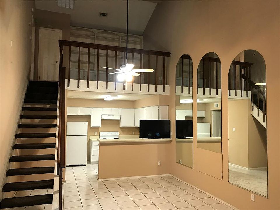 1st image of 6109 Ludington Dr Unit 3-949