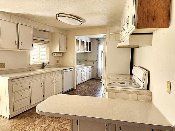 2nd image of 26 Primrose Ln