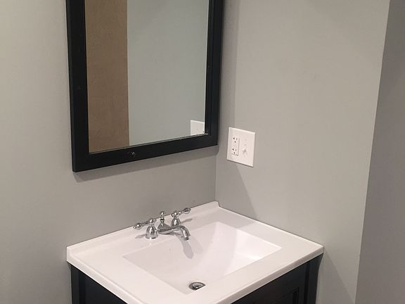 Lovely bathroom vanity