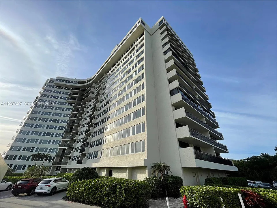 3912 S Ocean Blvd #1001