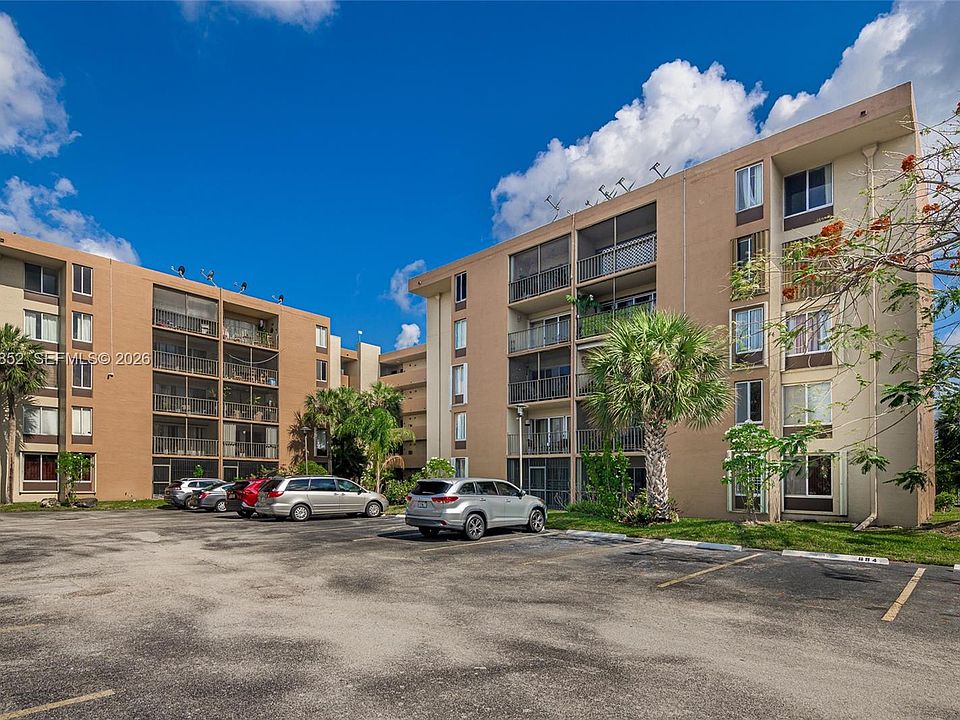 1st image of 9150 Fontainebleau Blvd APT 402