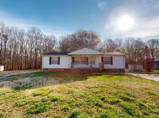 202 Bunker Ct, Fountain Inn, SC 29644