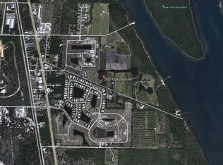 2670 Quay Dock Rd, Vero Beach, FL 32967