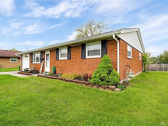 3rd image of 3995 Marion Dr