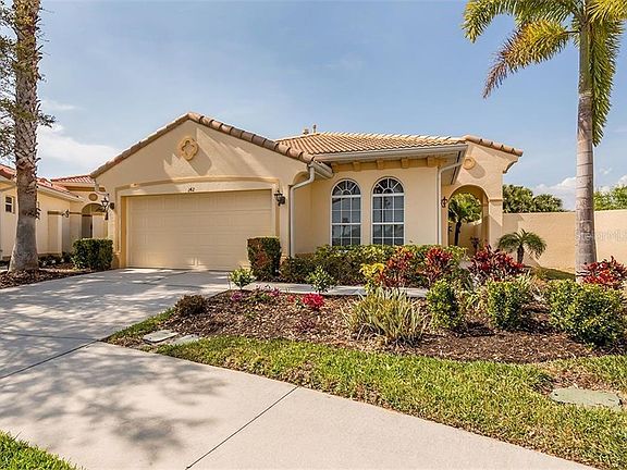 2nd image of 142 Tiziano Way
