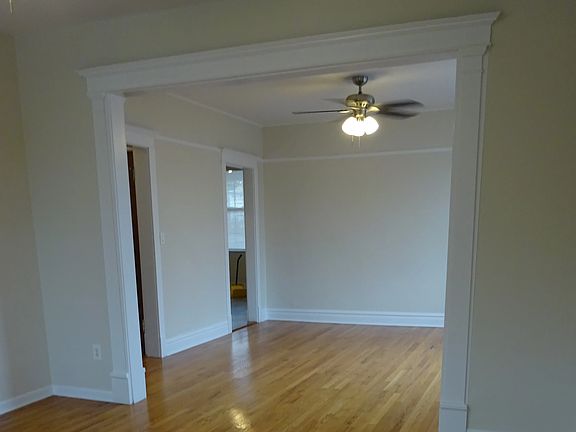 3rd image of 3118 W Grace St Unit 2