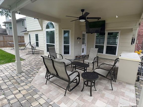 2nd image of 14218 Cypress Ridge Dr