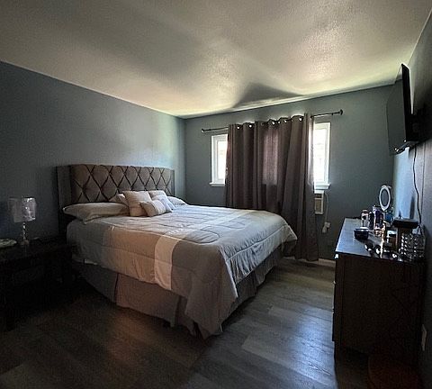 4th image of 2183 Sunrise Ln APT A