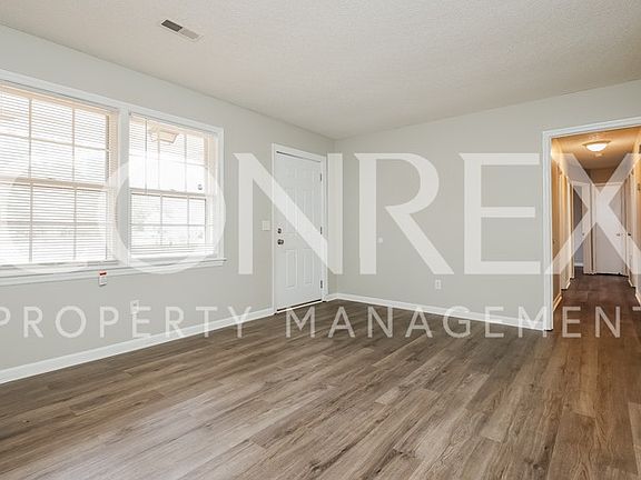 4th image of 106 Eliza Ln