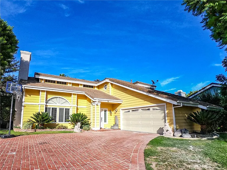 2822 Jason Ct — Photo 1
