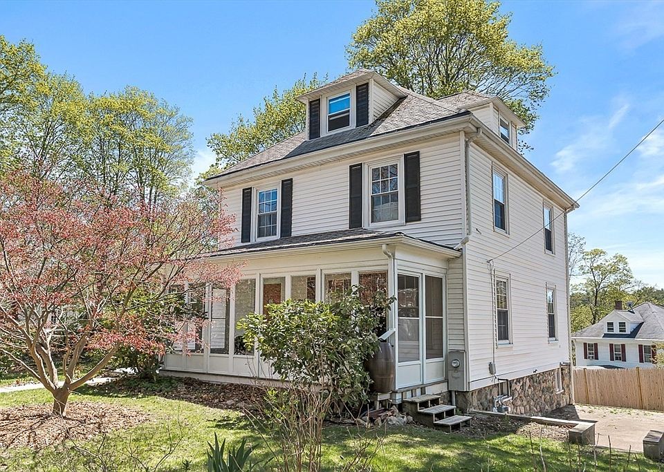 1st image of 21 Howe St