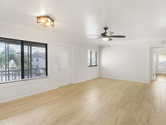 5th image of 328 Knotty Pine Circle #A2