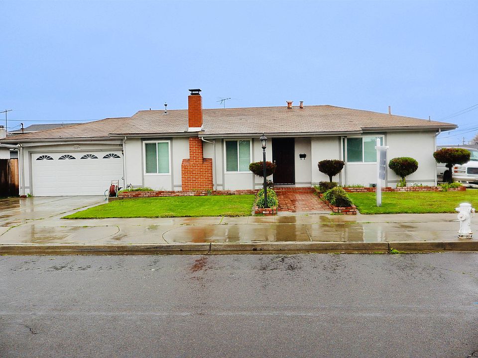1st image of 2459 Driftwood Way