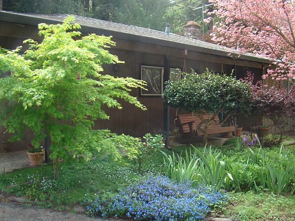 2nd image of 133 Beth Dr