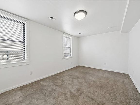 5th image of 98 S 14th St Floor 1