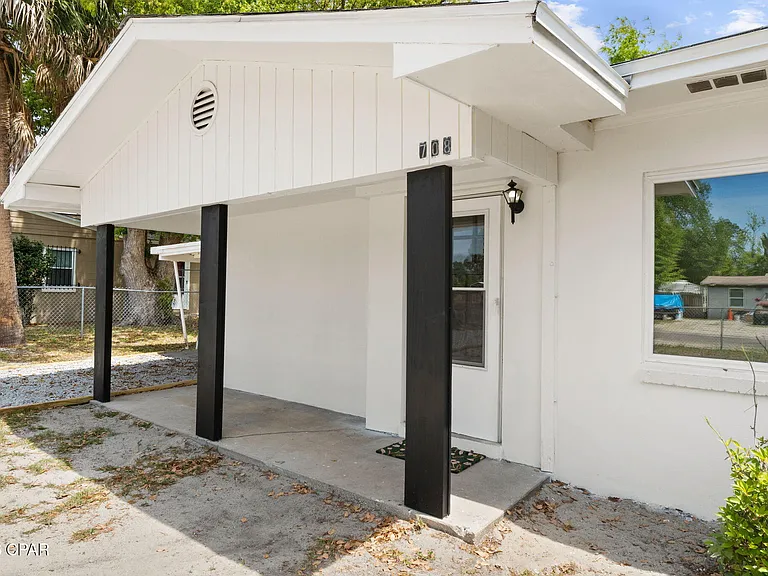 708 Cactus Ave — Photo 6