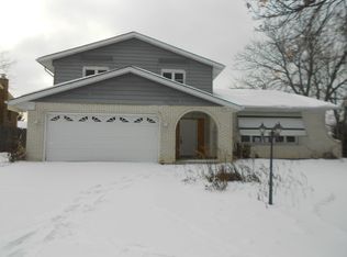 15324 Orchard Ln, Oak Forest, IL 60452