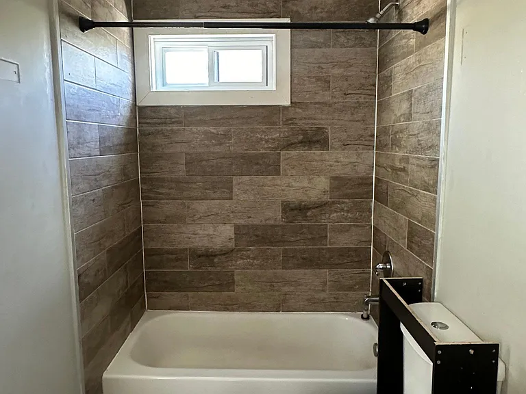 198 Wolcott St #2 — Photo 9