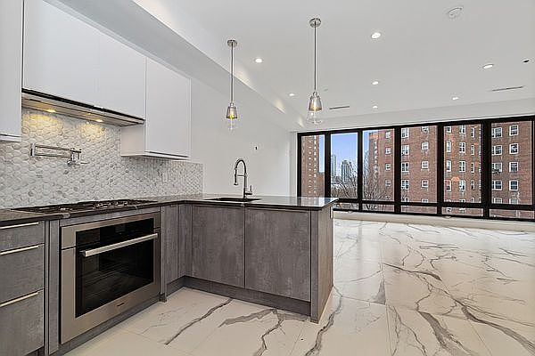 1st image of 127 Avenue D #5