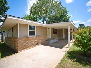 708 S Wood Ave, Hominy, OK 74035