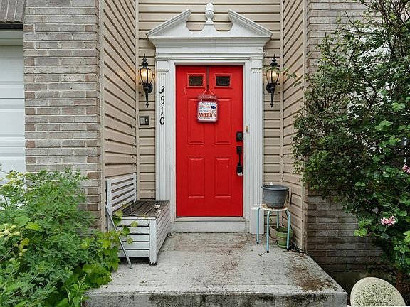5th image of 3510 King Edward Way