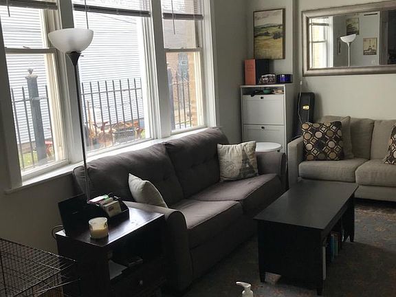 5th image of 2911 W Belmont Ave #1