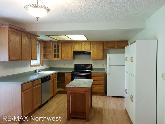 4th image of 6703 Shalom Dr SW