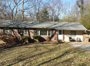 1213 Woodberry Dr, Knoxville, TN 37912